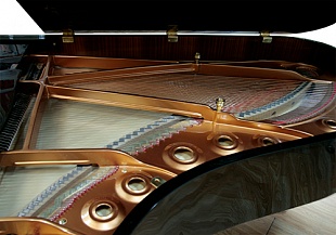 Кабинетный рояль «АМЕДЕУС» L188